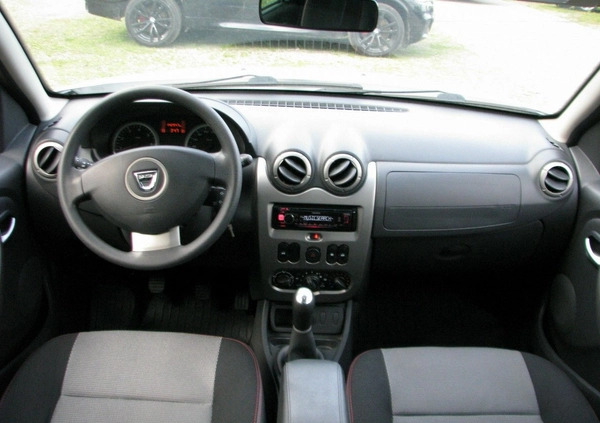 Dacia Duster cena 25900 przebieg: 142947, rok produkcji 2013 z Bytom Odrzański małe 631